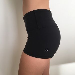 Lululemon Align shorts